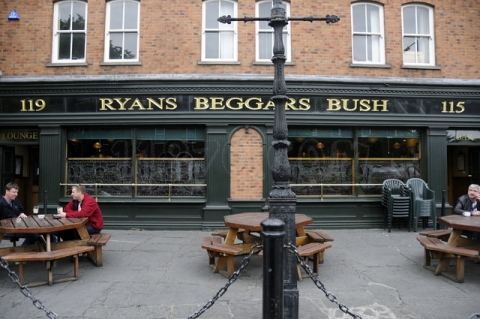 Ryans Beggars Bush: Pub for all seasons in Dublin