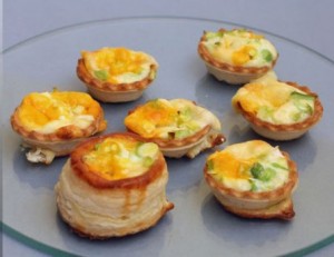 Cheese tarts and grilled vegetables