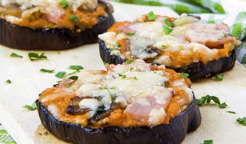 Mini pizzas with eggplant