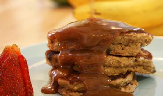 BANANA PANCAKES AND OATMEAL