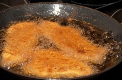 Why does oil foam when frying?